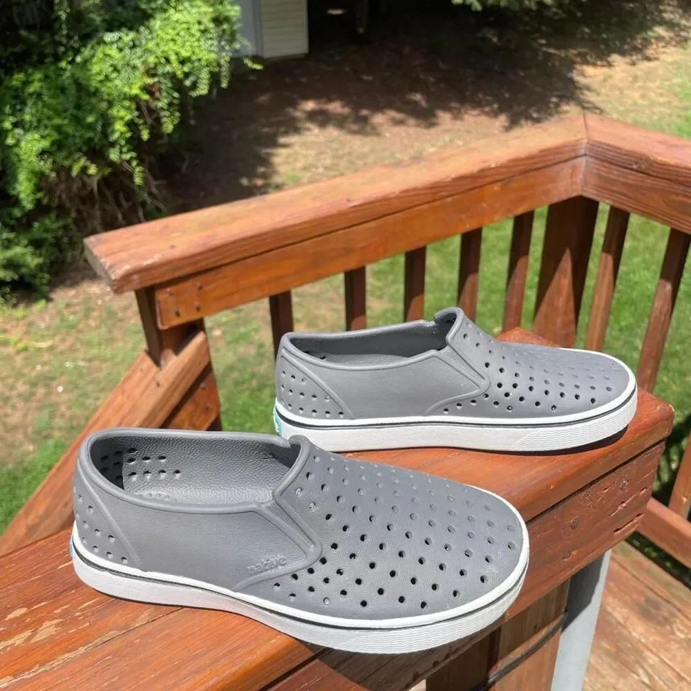 Native Junior 2 Grey and Silver Sandals